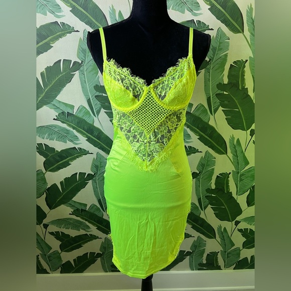 Tic Toc Womens Neon Yellow Lace Mini Bustier Lingerie Dress Medium - Picture 2 of 8